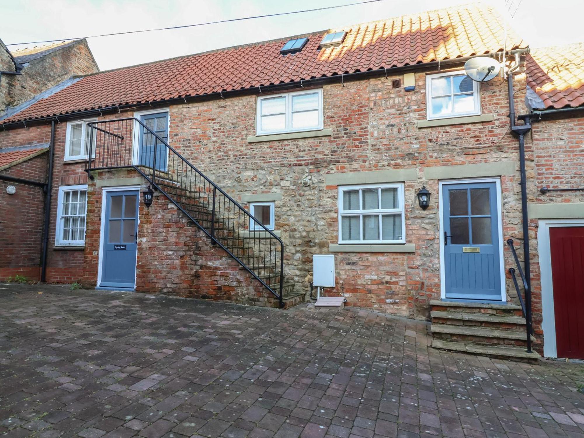 Spring Rose Villa Bedale Bagian luar foto